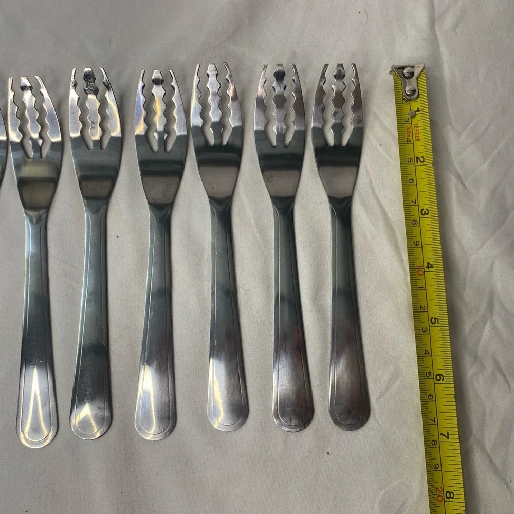 Set Of 8 Unbranded Fruit Forks
